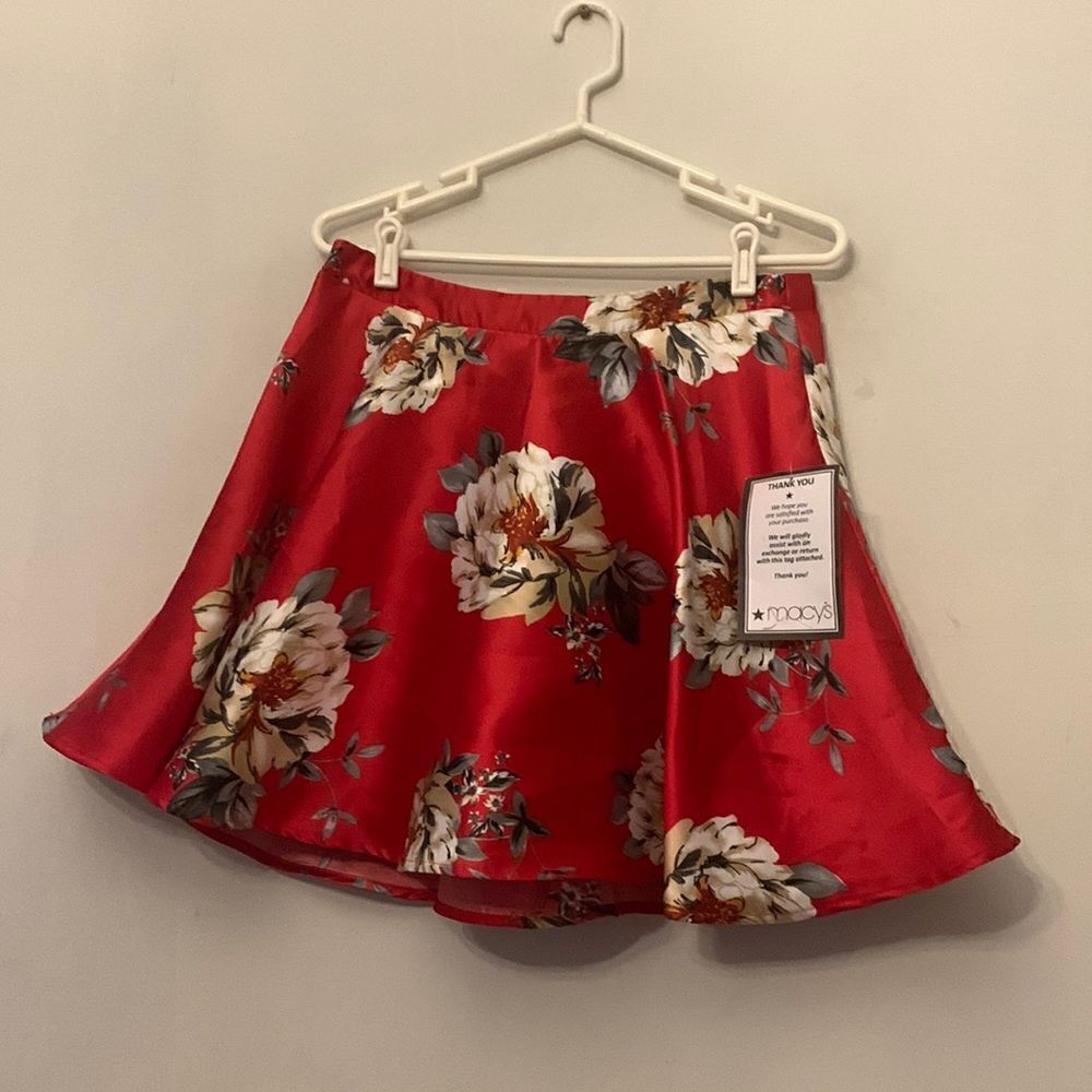 City Studio red floral shirt with black taffeta underlay Size 11 NWOT